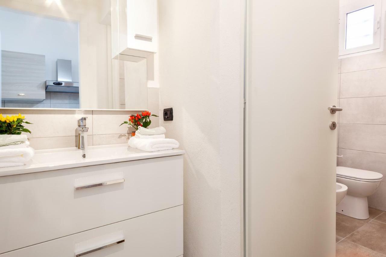 Duplex Apartment In Pieno Centro フェラーラ エクステリア 写真