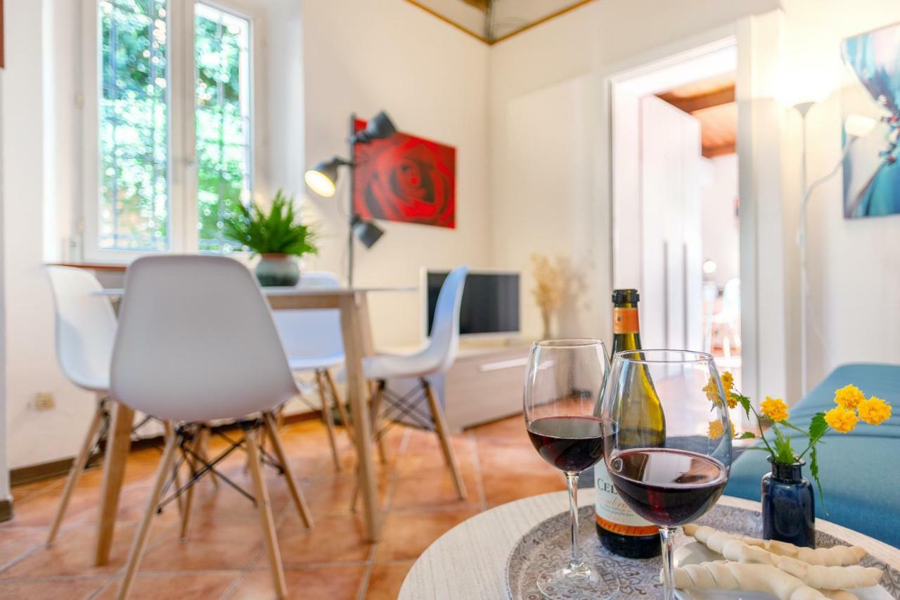 Duplex Apartment In Pieno Centro フェラーラ エクステリア 写真